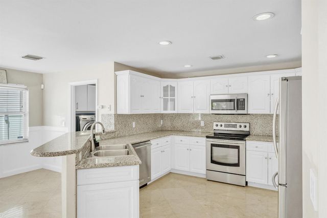 5921 NW 59TH Avenue, Parkland, FL 33067