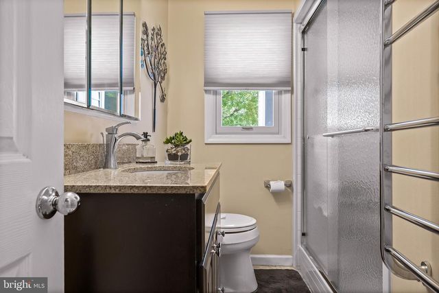 74 N CHESTER AVENUE, Riverside, NJ 08075