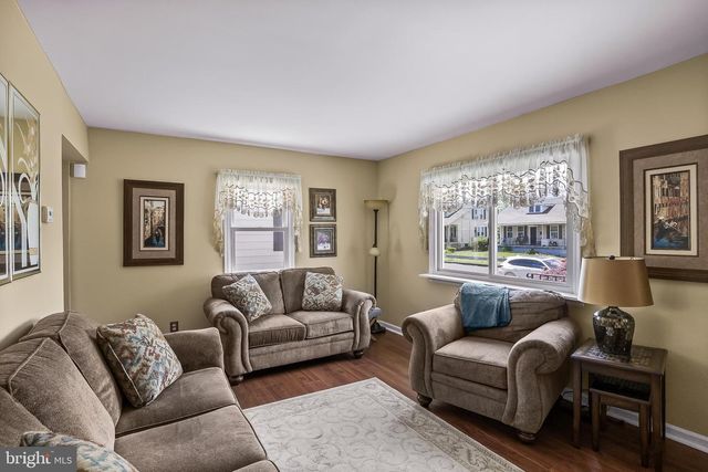 74 N CHESTER AVENUE, Riverside, NJ 08075
