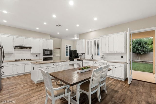 25 Kittansett Loop, Henderson, NV 89052