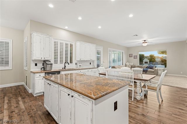 25 Kittansett Loop, Henderson, NV 89052