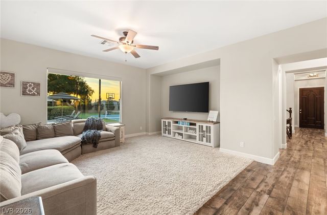 25 Kittansett Loop, Henderson, NV 89052