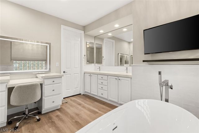 25 Kittansett Loop, Henderson, NV 89052