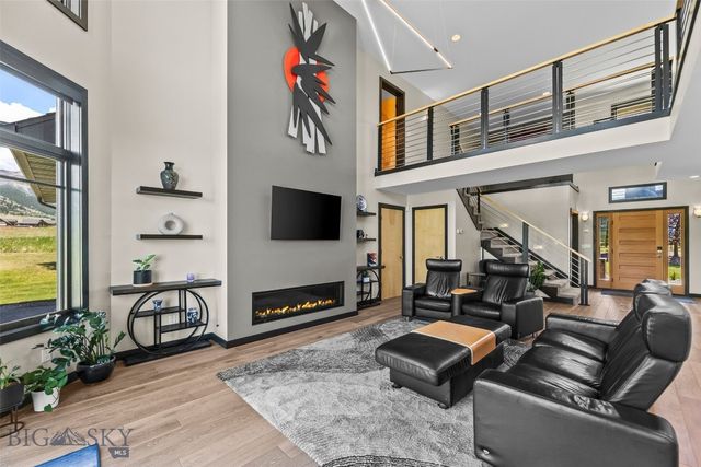 47 Saddle Spur, Bozeman, MT 59715