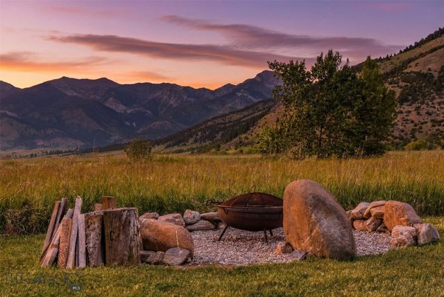 47 Saddle Spur, Bozeman, MT 59715