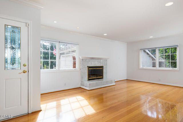 1943 Tondolea Lane, La Canada Flintridge, CA 91011