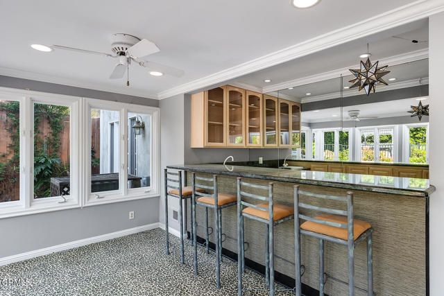 1943 Tondolea Lane, La Canada Flintridge, CA 91011