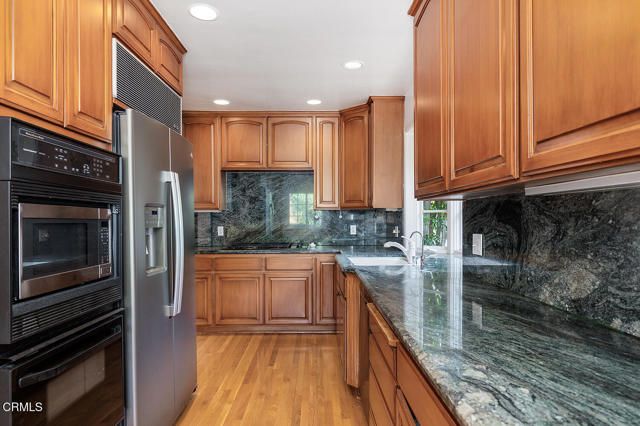 1943 Tondolea Lane, La Canada Flintridge, CA 91011