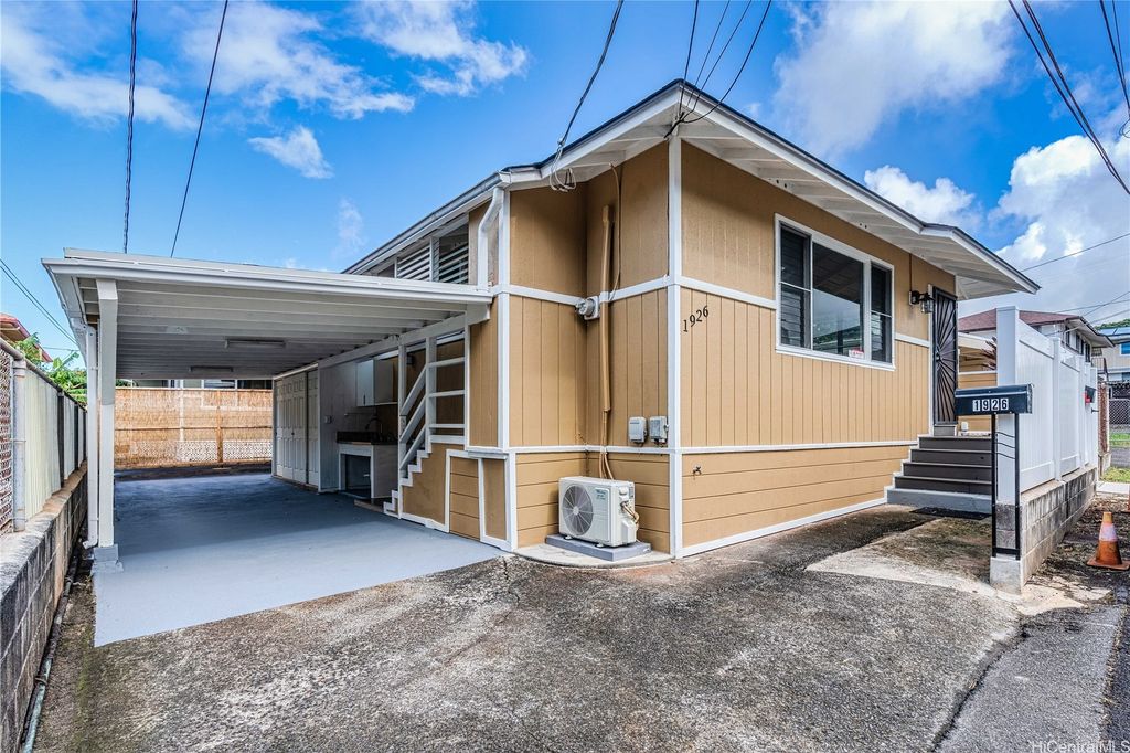 1926 Huina Street Front house, Honolulu, HI 96817