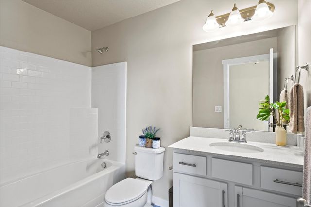 6446 N PINE TREE WAY, Eagle Mountain, UT 84005