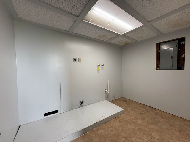 1804 14th Ave, Williston, ND 58801