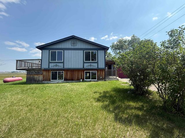 1804 14th Ave, Williston, ND 58801