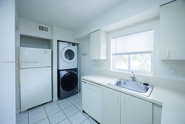 14920 SW 82nd Ln 12-104, Miami, FL 33193