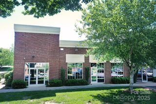 1383/1381 N Center Street, Hickory, NC 28601
