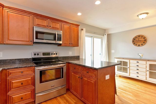 28 Richardson St 1, Wakefield, MA 01880