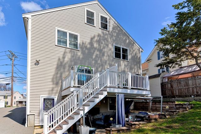 28 Richardson St 1, Wakefield, MA 01880