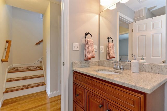 28 Richardson St 1, Wakefield, MA 01880