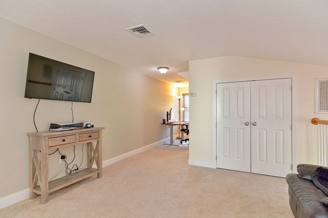 28 Richardson St 1, Wakefield, MA 01880