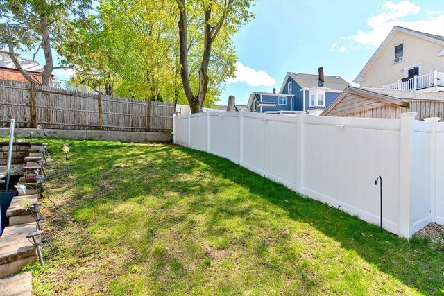 28 Richardson St 1, Wakefield, MA 01880