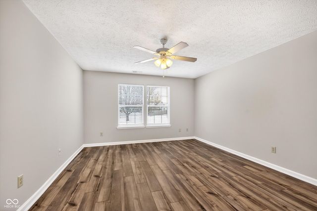 10705 Snowdrop Way, Indianapolis, IN 46235