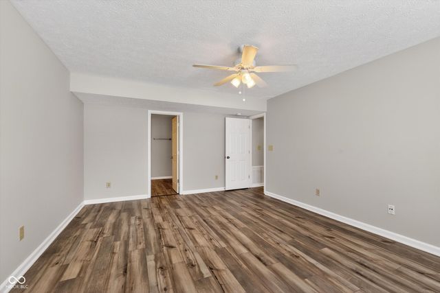 10705 Snowdrop Way, Indianapolis, IN 46235