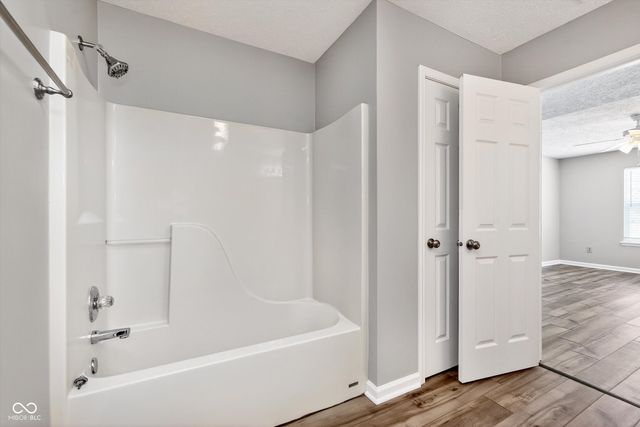 10705 Snowdrop Way, Indianapolis, IN 46235