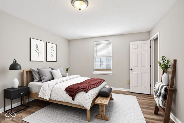 10705 Snowdrop Way, Indianapolis, IN 46235