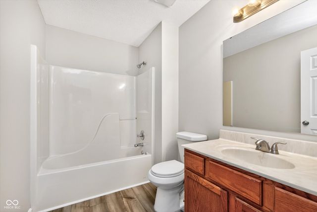 10705 Snowdrop Way, Indianapolis, IN 46235