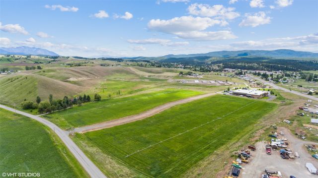 1 and 2A Comstock Lane, Eureka, MT 59917