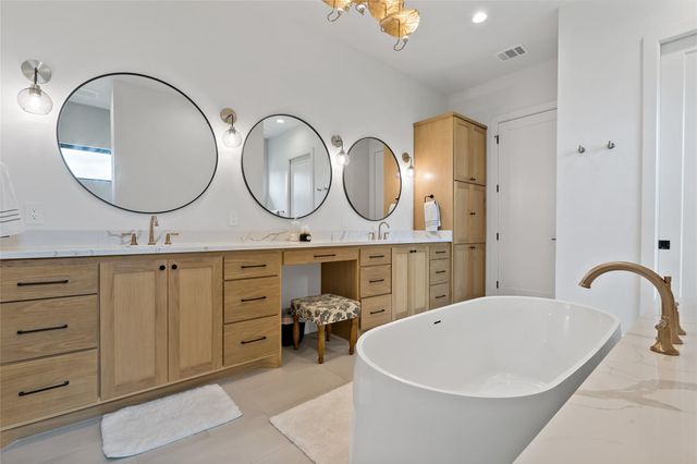 2209 Joe Will Drive, College Station, TX 77845