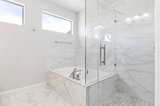 2811 Clay Street, Houston, TX 77003