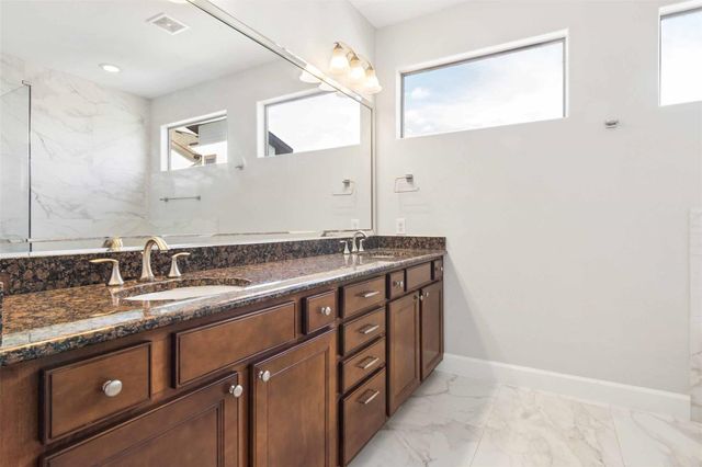 2811 Clay Street, Houston, TX 77003