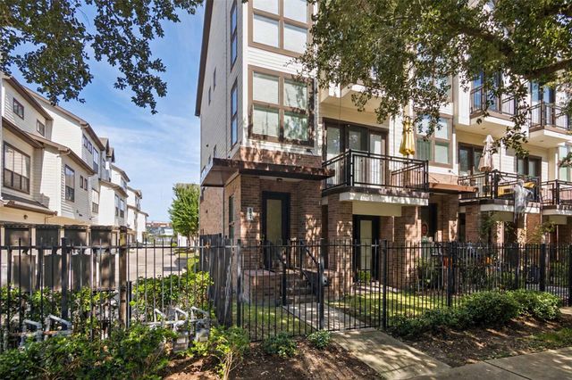 2811 Clay Street, Houston, TX 77003