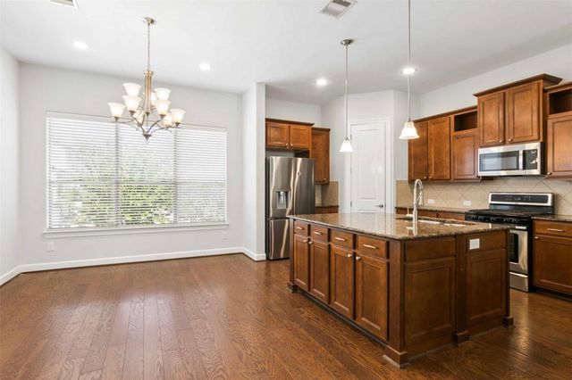 2811 Clay Street, Houston, TX 77003