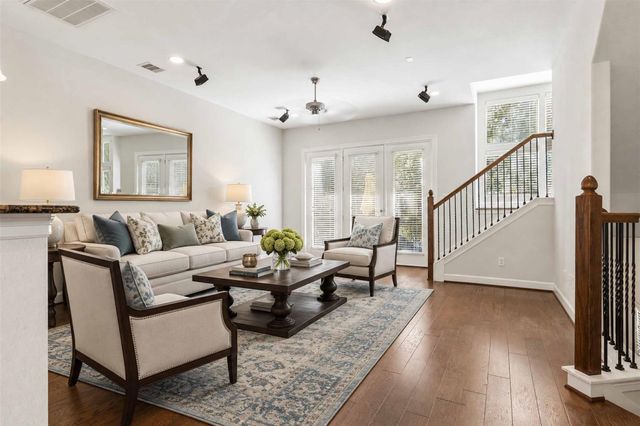 2811 Clay Street, Houston, TX 77003