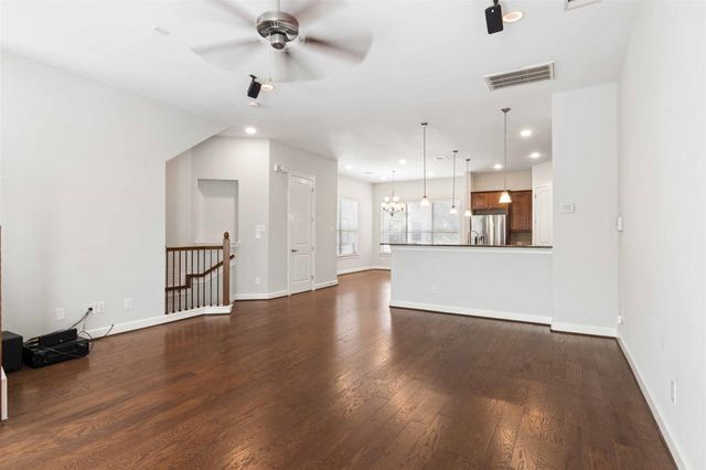 2811 Clay Street, Houston, TX 77003