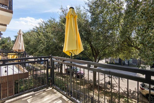2811 Clay Street, Houston, TX 77003