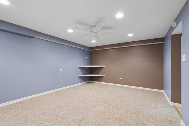 10506 S Michael Drive, Palos Hills, IL 60465