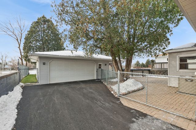 10506 S Michael Drive, Palos Hills, IL 60465