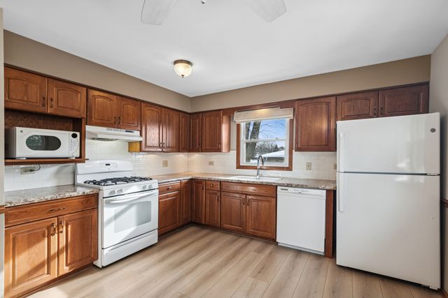 10506 S Michael Drive, Palos Hills, IL 60465