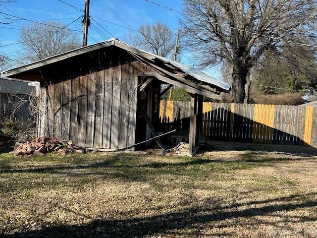 2110 S Prairie Street, Stuttgart, AR 72160