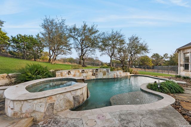 104 Bravo, Boerne, TX 78006