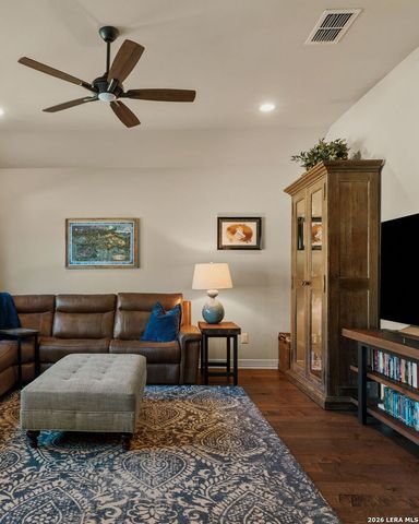 104 Bravo, Boerne, TX 78006