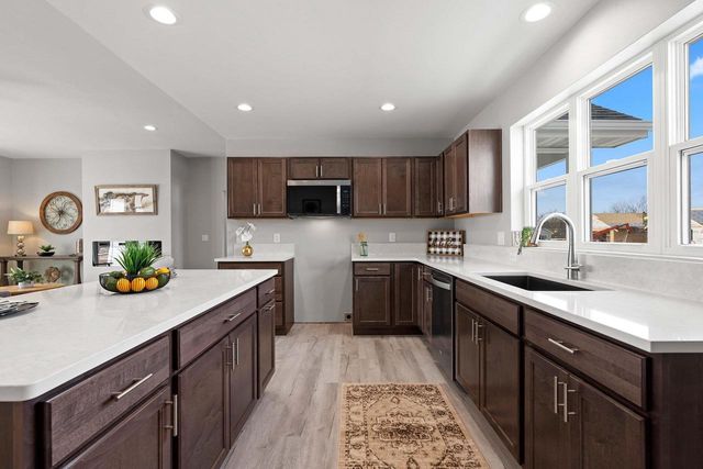 2652 LAWRENCE LANE, Neenah, WI 54956