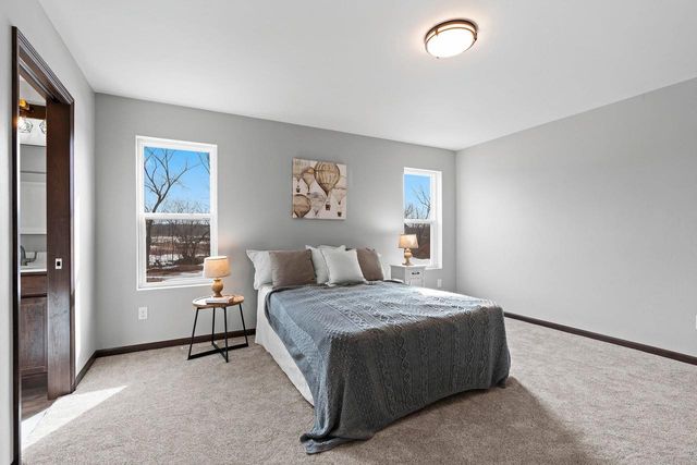 2652 LAWRENCE LANE, Neenah, WI 54956