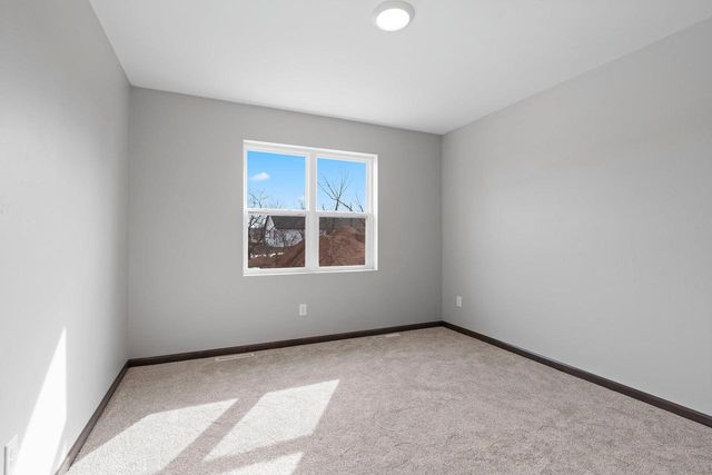 2652 LAWRENCE LANE, Neenah, WI 54956