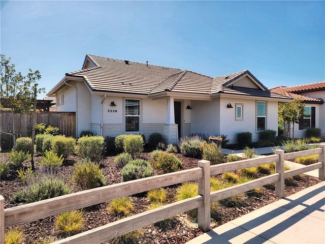 2339 Clubhouse Drive, Paso Robles, CA 93446