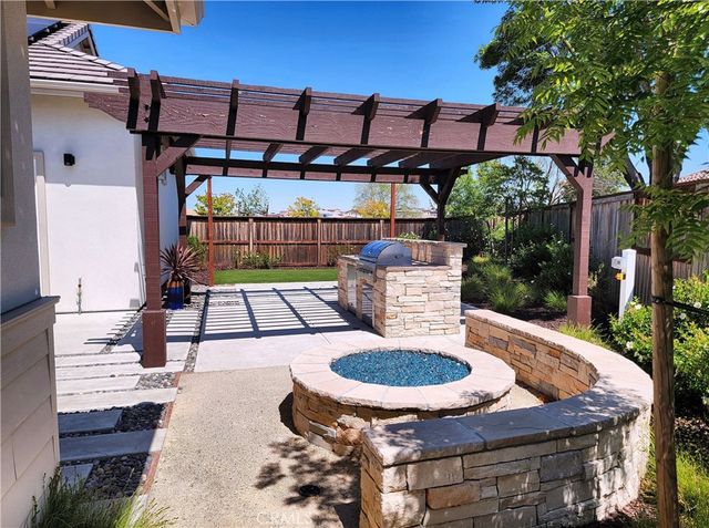2339 Clubhouse Drive, Paso Robles, CA 93446