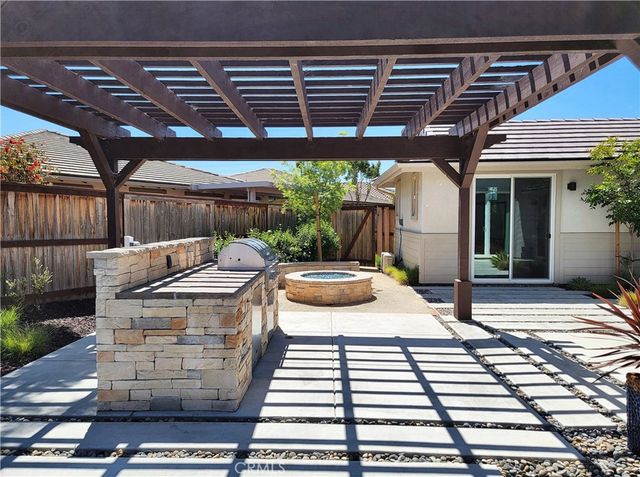 2339 Clubhouse Drive, Paso Robles, CA 93446
