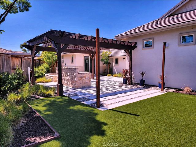 2339 Clubhouse Drive, Paso Robles, CA 93446